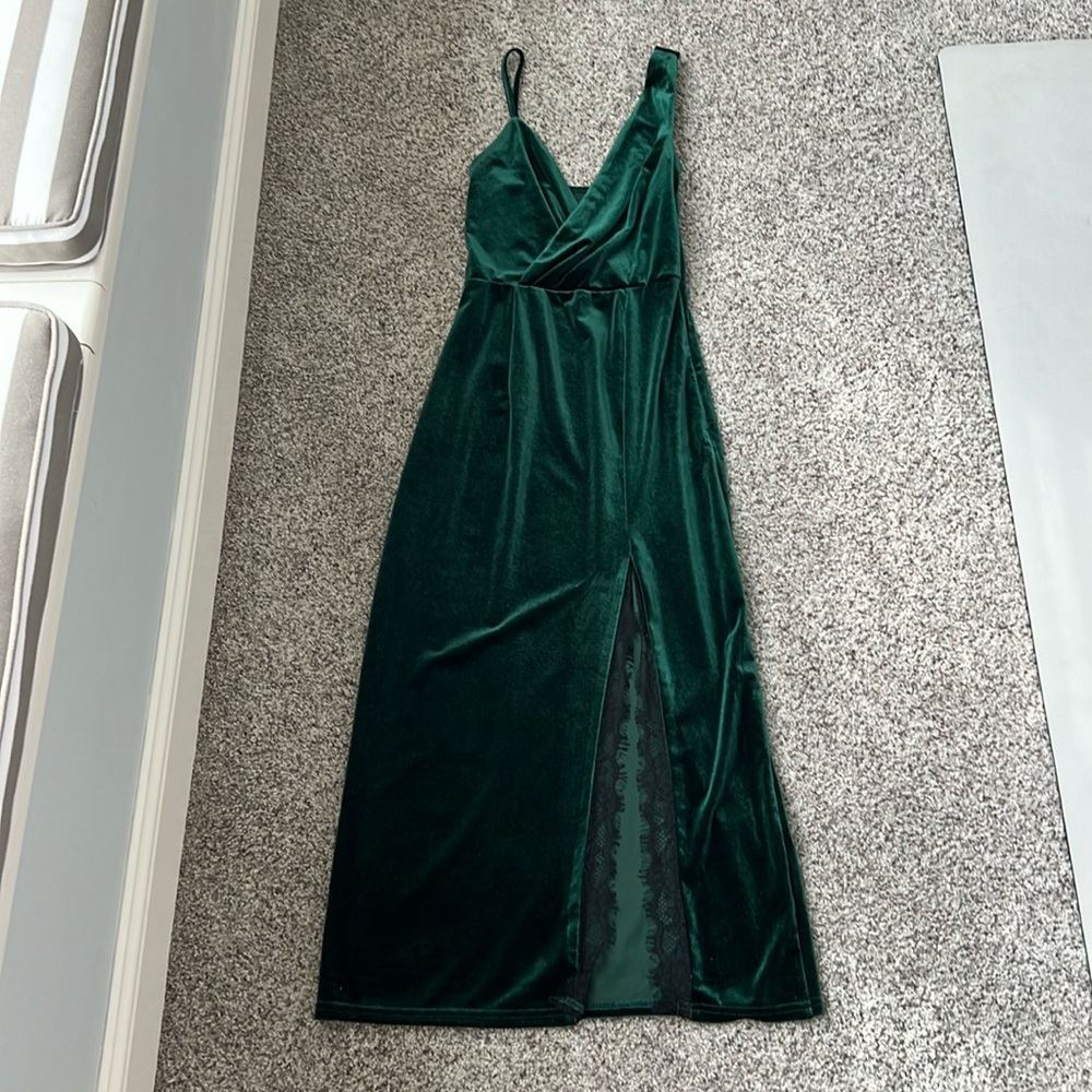 CIDER green velvet midi dress